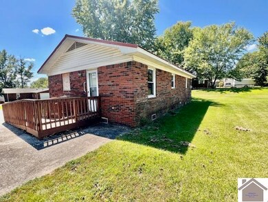 705 Chadd St, Marion, KY 42064 - photo 2