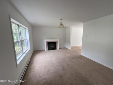 847 Country Place Dr, Tobyhanna, PA 18466 - photo 4