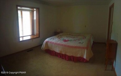 92 Village Dr, Stroudsburg, PA 18360 - photo 7