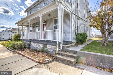 13 S Cherry St, Myerstown, PA 17067 - photo 5