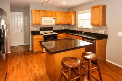 10883 Veon Dr, Fishers, IN 46038 - photo 7