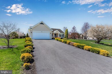 663 Franklin Square Dr unit 63, Chambersburg, PA 17201 - photo 3