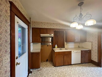 269 W Main St, Newport, VT 05855 - photo 3