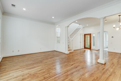 2407 Mcduffie St, Houston, TX 77019 - photo 6