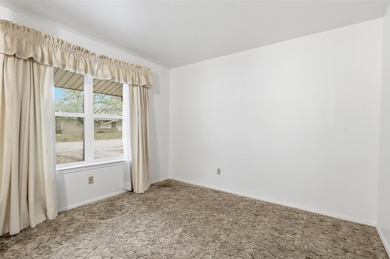 214 NW Jill Ann Dr, Burleson, TX 76028 - photo 5