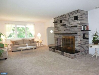 6007 W Valley Green Rd, Flourtown, PA 19031 - photo 3