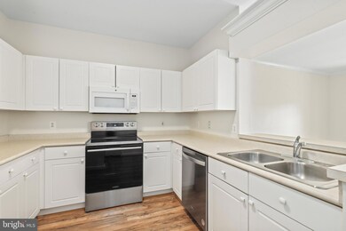 4551 Strutfield Ln unit 4321, Alexandria, VA 22311 - photo 4
