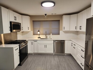 9356 S May St, Chicago, IL 60620 - photo 4