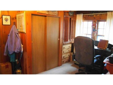 Studio/Study/Office.