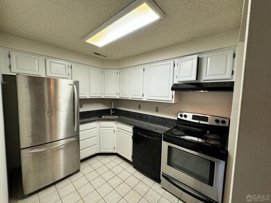 216 Ravens Crest Dr, Plainsboro, NJ 08536 - photo 6