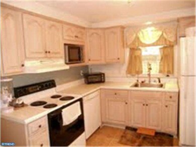 4701 Sir Galahad Dr, Brookhaven, PA 19015 - photo 7