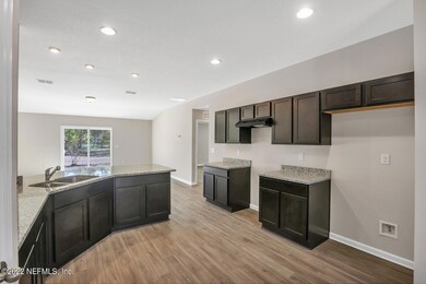 1386 Lamboll Ave, Jacksonville, FL 32205 - photo 5