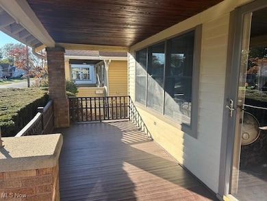 4710 Maplecrest Ave, Cleveland, OH 44134 - photo 2