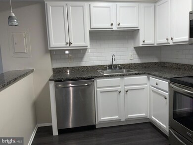 The Brittany unit 808, Arlington, VA 22204 - photo 2