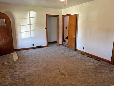 512 E Broadway St, Loogootee, IN 47553 - photo 6