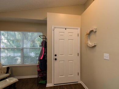 5629 Ellis Trace Dr, Jacksonville, FL 32205 - photo 7