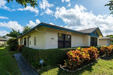 1400 Pines Ln, West Palm Beach, FL 33415 - photo 3