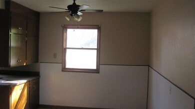 212 4th Ave E, Turtle Lake, ND 58575 - photo 4