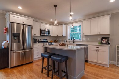 295 S Mammoth Rd unit B, Manchester, NH 03109 - photo 7