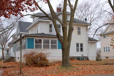 1400 W 3rd St, Waterloo, IA 50701 - photo 2