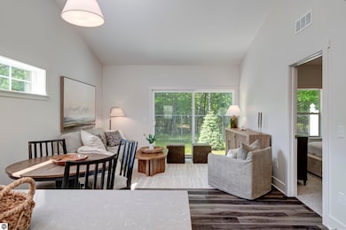 1548 Simsbury St unit 10, Traverse City, MI 49686 - photo 3
