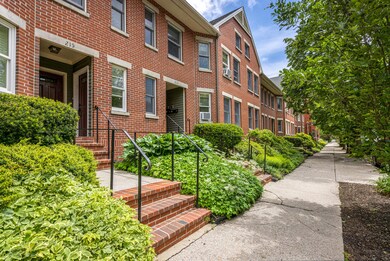 215 Vaughan St.#2_W5_036
