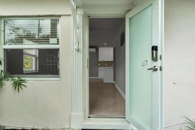 17 Ocean Breeze St unit 4, Lake Worth, FL 33460 - photo 2