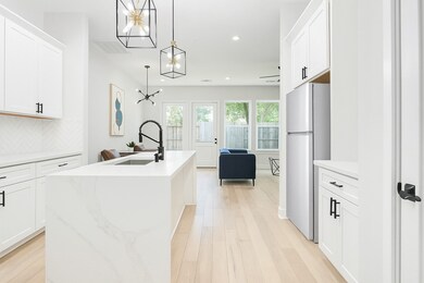 2310 Campbell Rd unit C, Houston, TX 77080 - photo 7