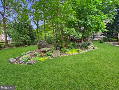 15411 Cedarhurst Ct, Centreville, VA 20120 - photo 4