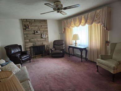 2752 Bernadette Rd, Columbus, OH 43204 - photo 5