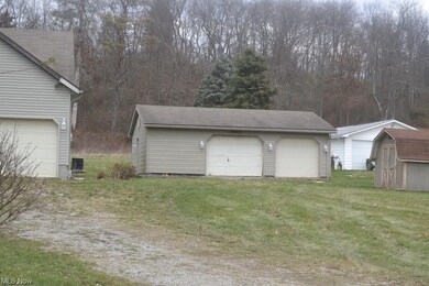 46826 McDonald St, East Liverpool, OH 43920 - photo 3