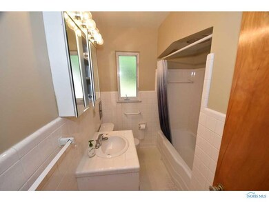 Full Bath.