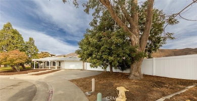 Great cul-de-sac location.