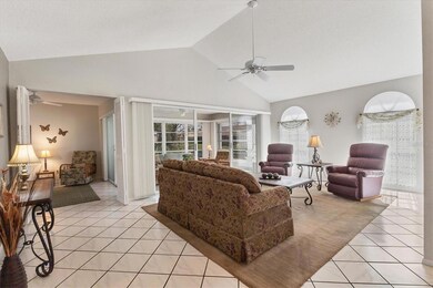 3522 57th Avenue Cir W unit 11, Bradenton, FL 34210 - photo 5