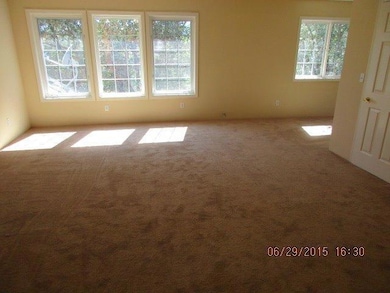 567 Hixson Dr, Grants Pass, OR 97526 - photo 6