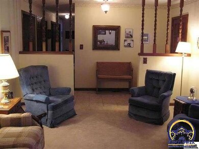 3520 SW Lincolnshire Rd, Topeka, KS 66614 - photo 5