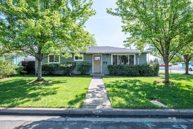 195 Bigham Dr, Central Point, OR 97502 - photo 2