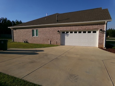 106 Pinewood Ln, Dothan, AL 36305 - photo 2