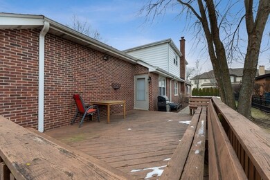 122 S Poplar Ave, Elmhurst, IL 60126 - photo 4