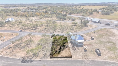 77 Arch Ray Lp, Fredericksburg, TX 78624 - photo 4