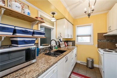 2522 47th St, Des Moines, IA 50310 - photo 5