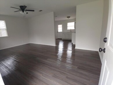 1201 S Travis St, Sherman, TX 75090 - photo 4