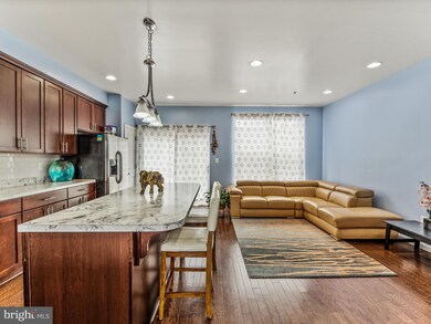 2711 Theresa Ln, Baltimore, MD 21227 - photo 5