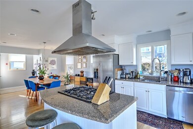 3 Sefton Dr, Cranston, RI 02905 - photo 4