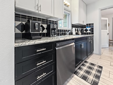 1572 NE Arcadia Dr, Toledo, OR 97391 - photo 5