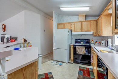 Kitchen (1)