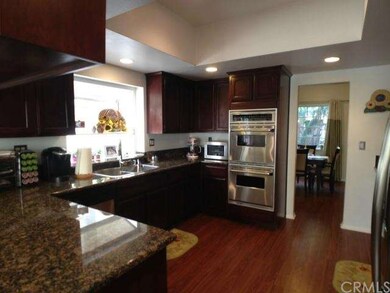 Remodeled kitchen w/ granite counters