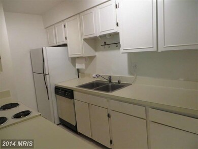 8229 Kings Charter Ln unit 96, Springfield, VA 22152 - photo 5