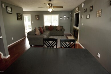 125 Settlers Cir, Jacksonville, NC 28546 - photo 7