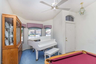3) ENTRY & LIVING RM